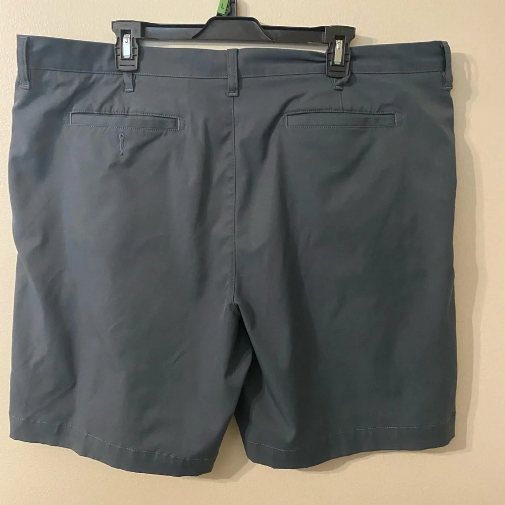 Mens‎ Lands’ End Hybrid Flat Front Gray Traditional Fit Shorts 44 Waist